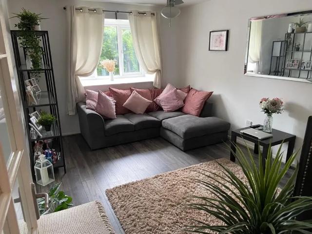 Apartment for rent in Purfleet, Essex