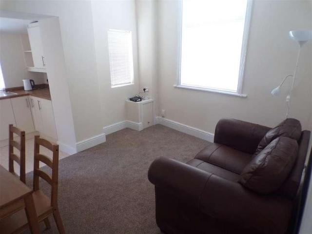 House for rent in Lakeside, Rodbourne