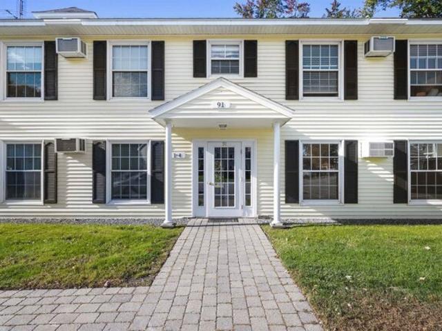 Condo for sale in Hampton, Rockingham County