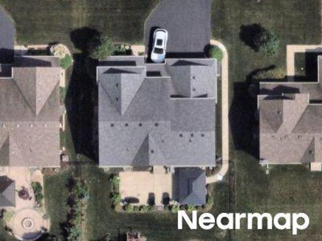 House for sale in Mchenry, Illinois
