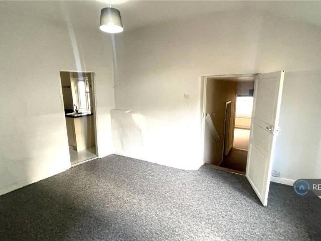 Apartment for rent in St Michaels, Paignton