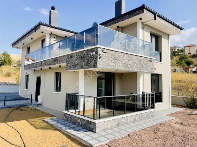 Karşıyaka Mahallesi, Mamak içerisinde satılık Villa