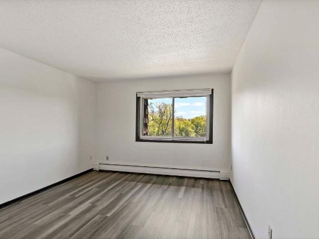 Apartment for rent in Crystal, Hennepin County