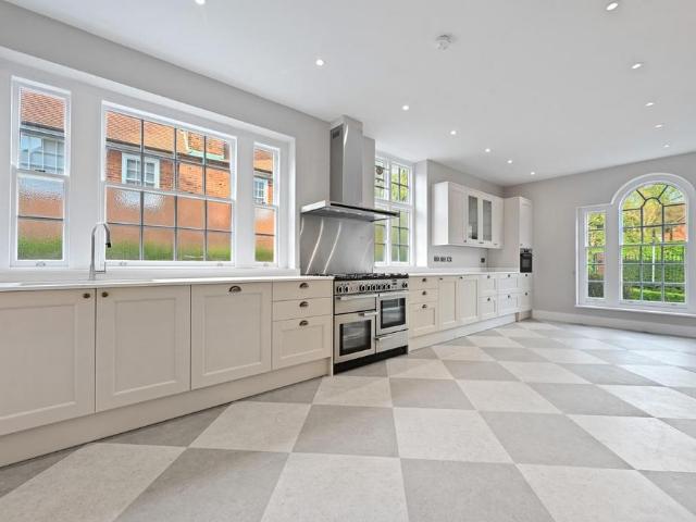 House for rent in Hampstead Garden Suburb, Greater London