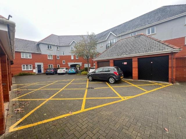 Apartment for rent in Salford Quays, Salford