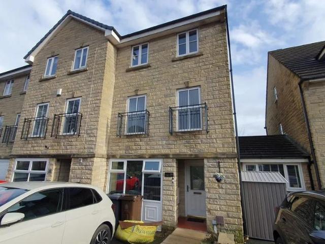 House for rent in Westwood Park, West Yorkshire