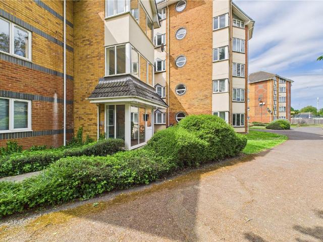Apartment for rent in Dee Park, Reading