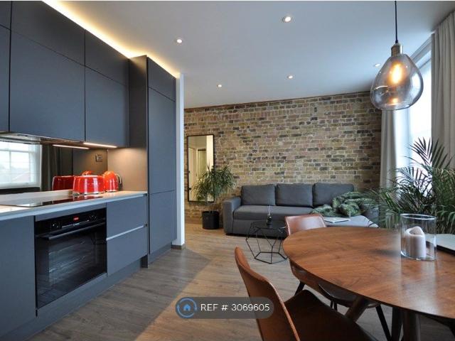 Apartment for rent in London Borough of Newham, Greater London