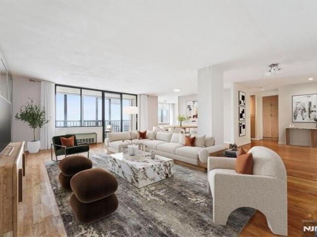 Condo for sale in Cliffside Park, New Jersey