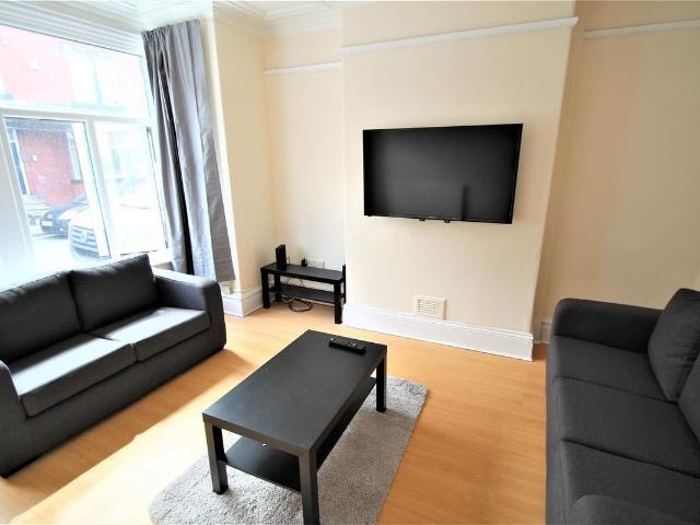 House for rent in Beckett Park, Leeds