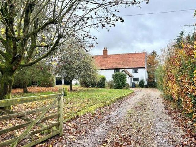 House for sale in Bedingfield, Suffolk