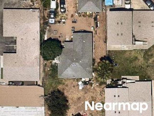 House for sale in Lakeside