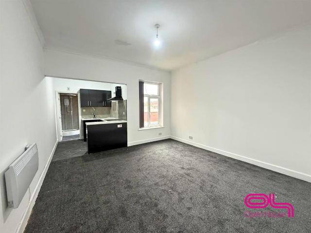 Apartment for rent in Lee Bank, Greater Manchester