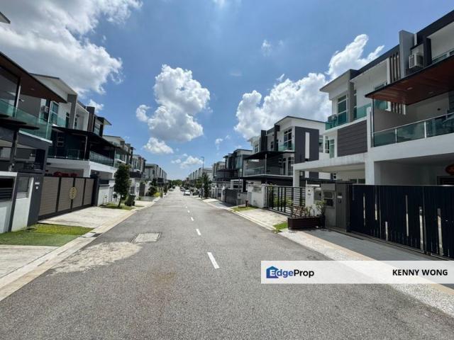 House for sale in Pulai, Bukit Ledang