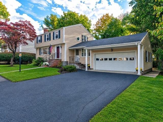 House for sale in Braintree Highlands, Braintree