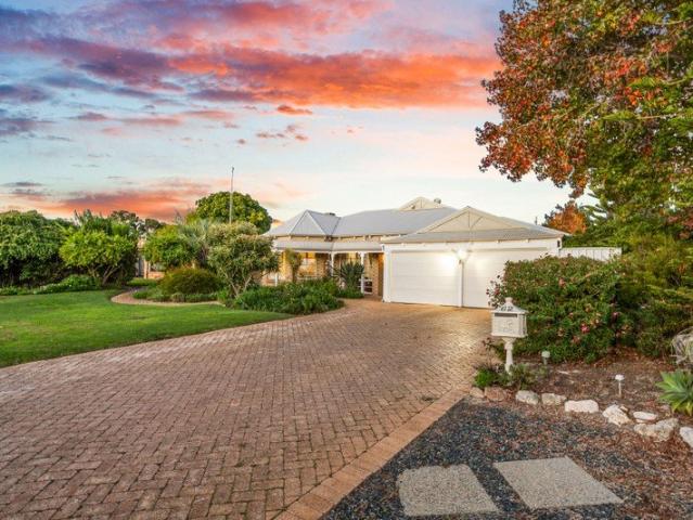 House for sale in Winthrop, Western Australia