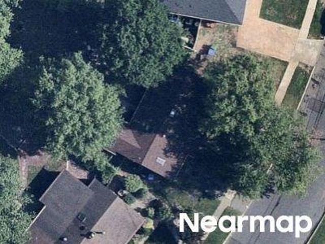 House for sale in Edison, New Jersey