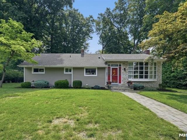 House for sale in Hillsdale, New Jersey