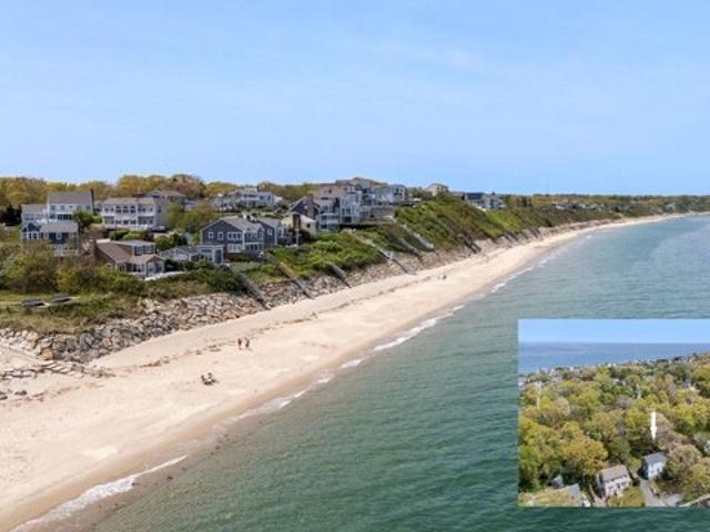House for sale in Manomet Beach, Plymouth