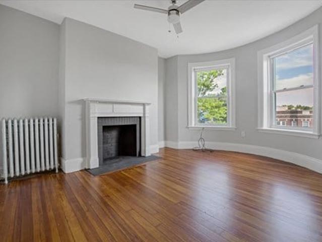Apartment for rent in Brookline