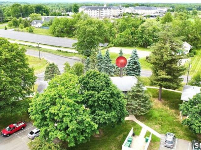 House for sale in Bloomfield, Connecticut