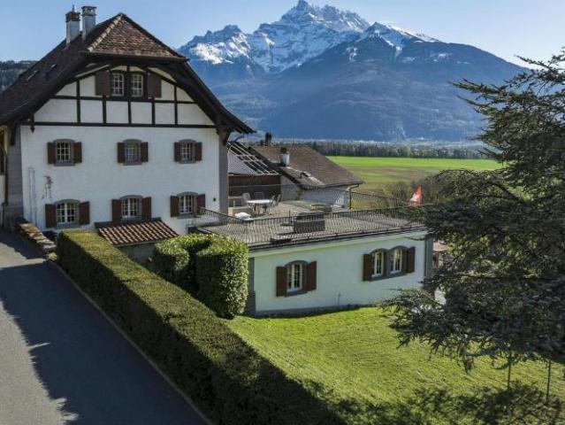 Haus kaufen in Ollon (VS), Waadt