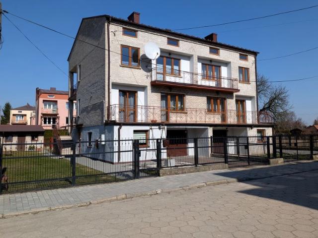 Dom na sprzedaż w Ostrowiec Świętokrzyski, Świętokrzyskie