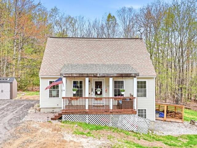 House for sale in Naples, Maine