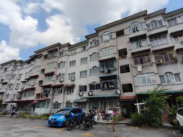 Apartment for sale in Kajang, Langat