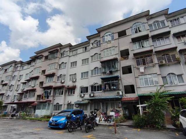 Apartment for sale in Kajang, Langat