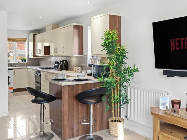 House for rent in Heathfield, Bromborough