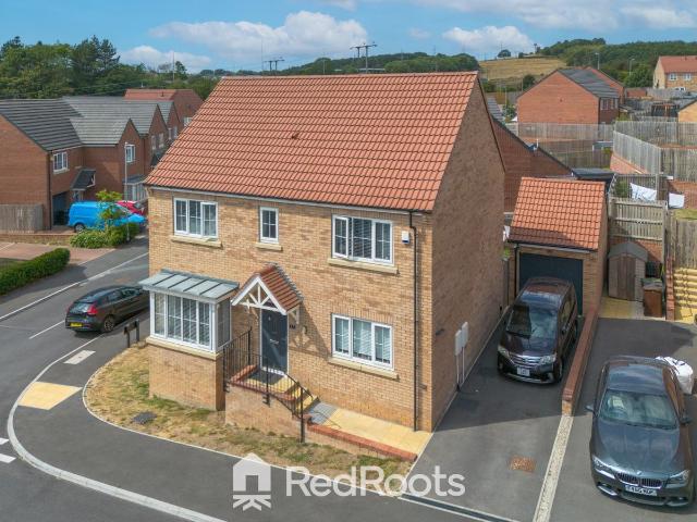 House for rent in Snittles Farm, Leeds