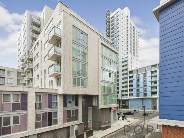 Apartment for rent in Mill Meads, Greater London