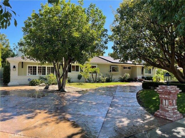 House for sale in Canoga Park, California