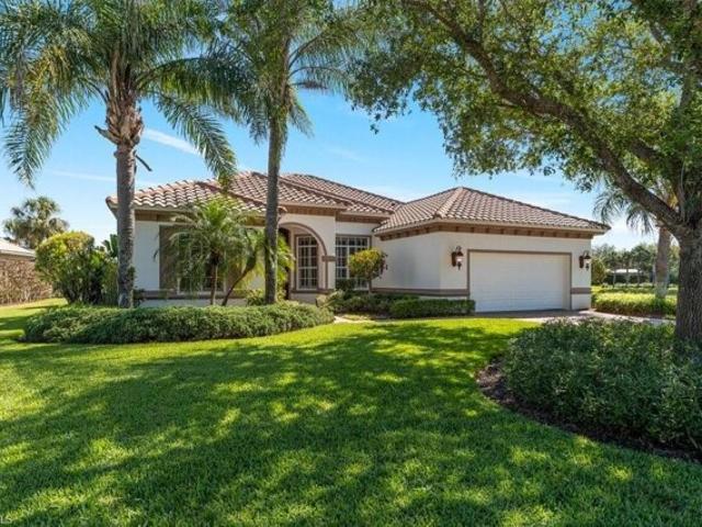 House for sale in Bonita Springs