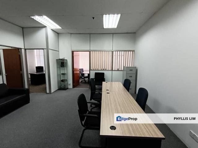 Shop for rent in Kuala Lumpur, Country Heights Damansara