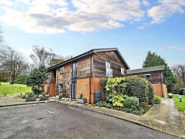 House for sale in Fole, Surrey