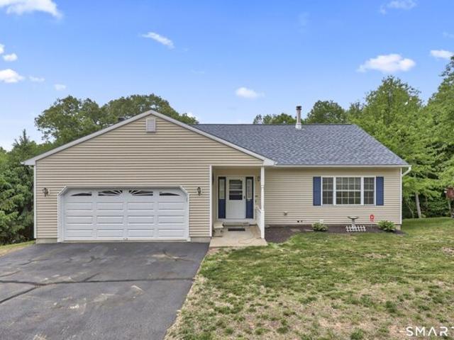 House for sale in Naugatuck, Connecticut