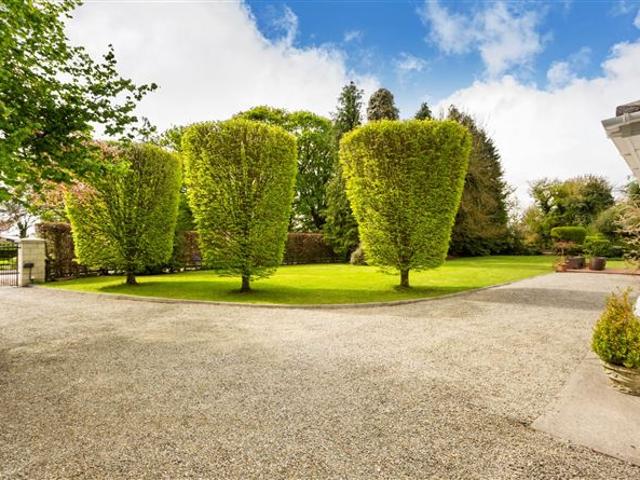 Farm for sale in Donadea
