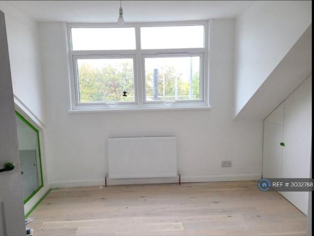 Apartment for rent in London Borough of Lewisham, Greater London