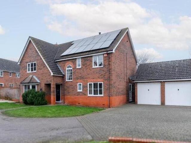House for sale in Huntingdon