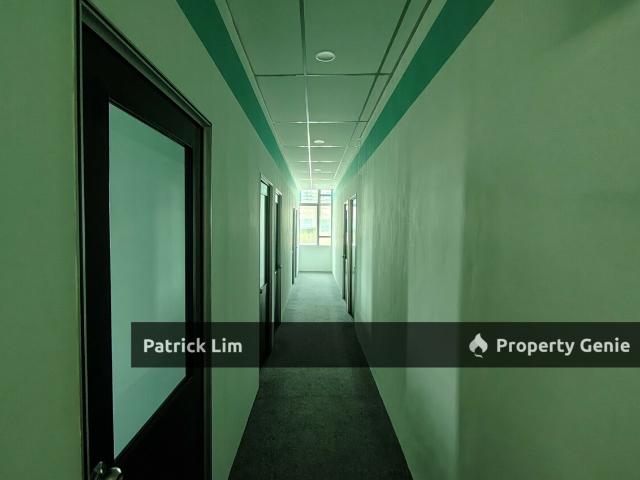 Shop for rent in Malaka