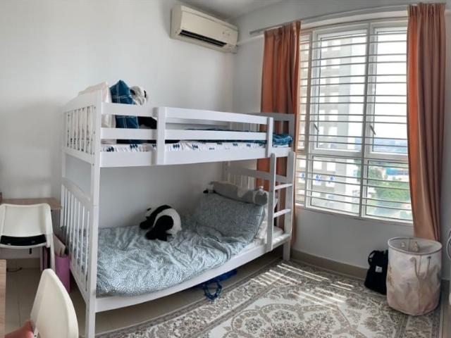 Room for rent in Petaling, Alam Impian