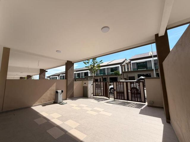 Terraced House for rent in Malaka