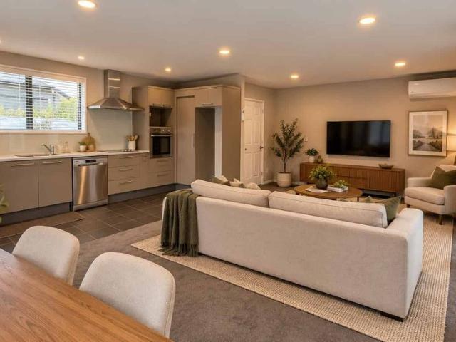 House for rent in Chaslands, Canterbury