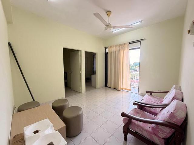 Apartment for sale in Malaka