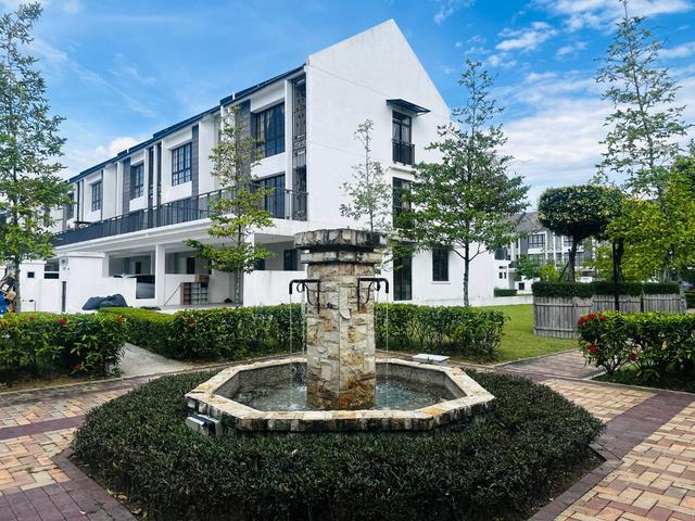 Townhouse for rent in Tanjong Sepat, Selangor