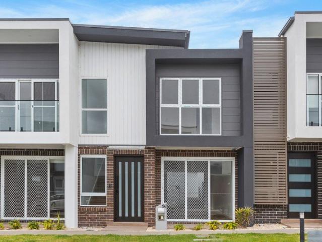 Townhouse for rent in Wollongong West, New South Wales