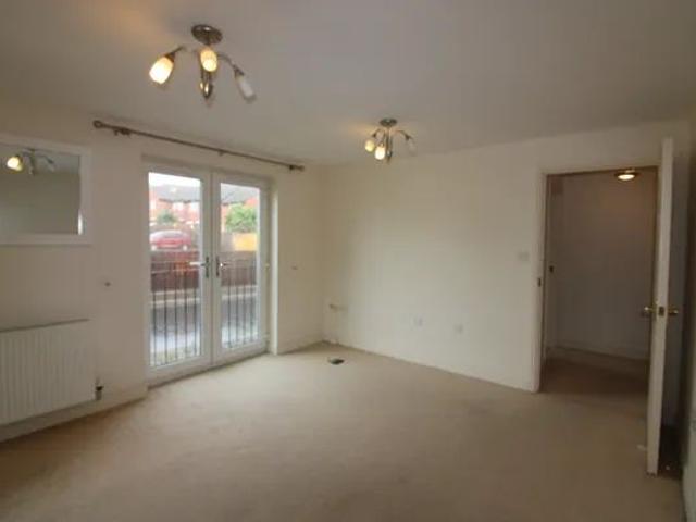 Apartment for rent in Sydenham, Green Close