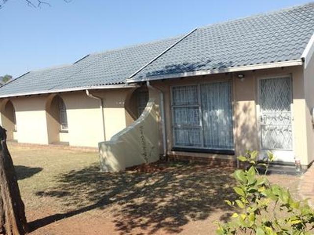 House for sale in Roodepoort House for sale in Roodepoort